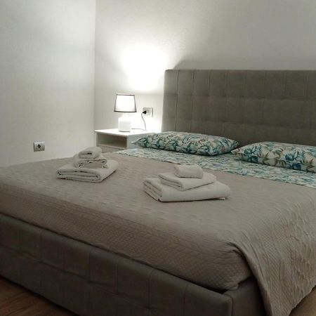 Appartement Casa Mirta à Mandello del Lario Extérieur photo