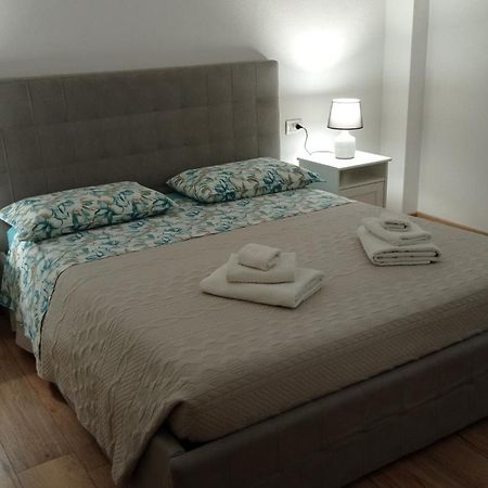 Appartement Casa Mirta à Mandello del Lario Extérieur photo