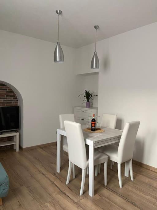 Appartement Casa Mirta à Mandello del Lario Extérieur photo